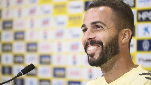 时隔217天!前西甲名将宣布复出:3年2次对抗癌症 全队祝贺