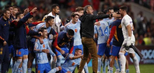 1664446670469059406.jpg 开云平台-西班牙国脚选秀进行时,40进26恩里克有何盘算?