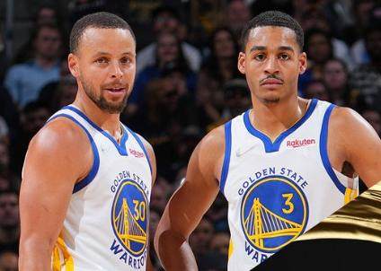 开云平台-犯规失误扎堆+关键战术被识破 勇士仍需平心静气